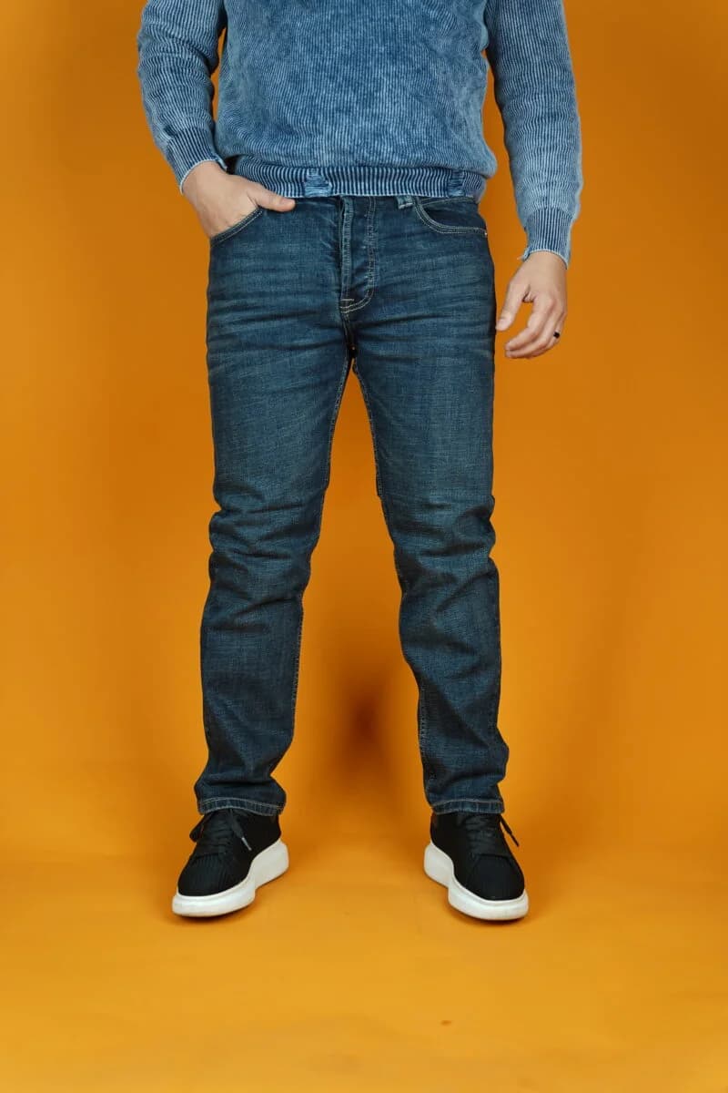 Straight Fit
